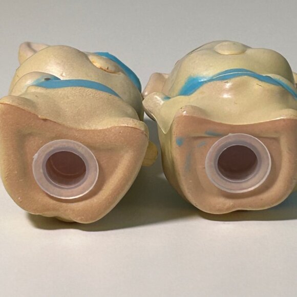 Vintage 60s Made in Hong Kong Anthropomorphic Kitschy Salt Pepper and Shakers - Picture 5 of 6